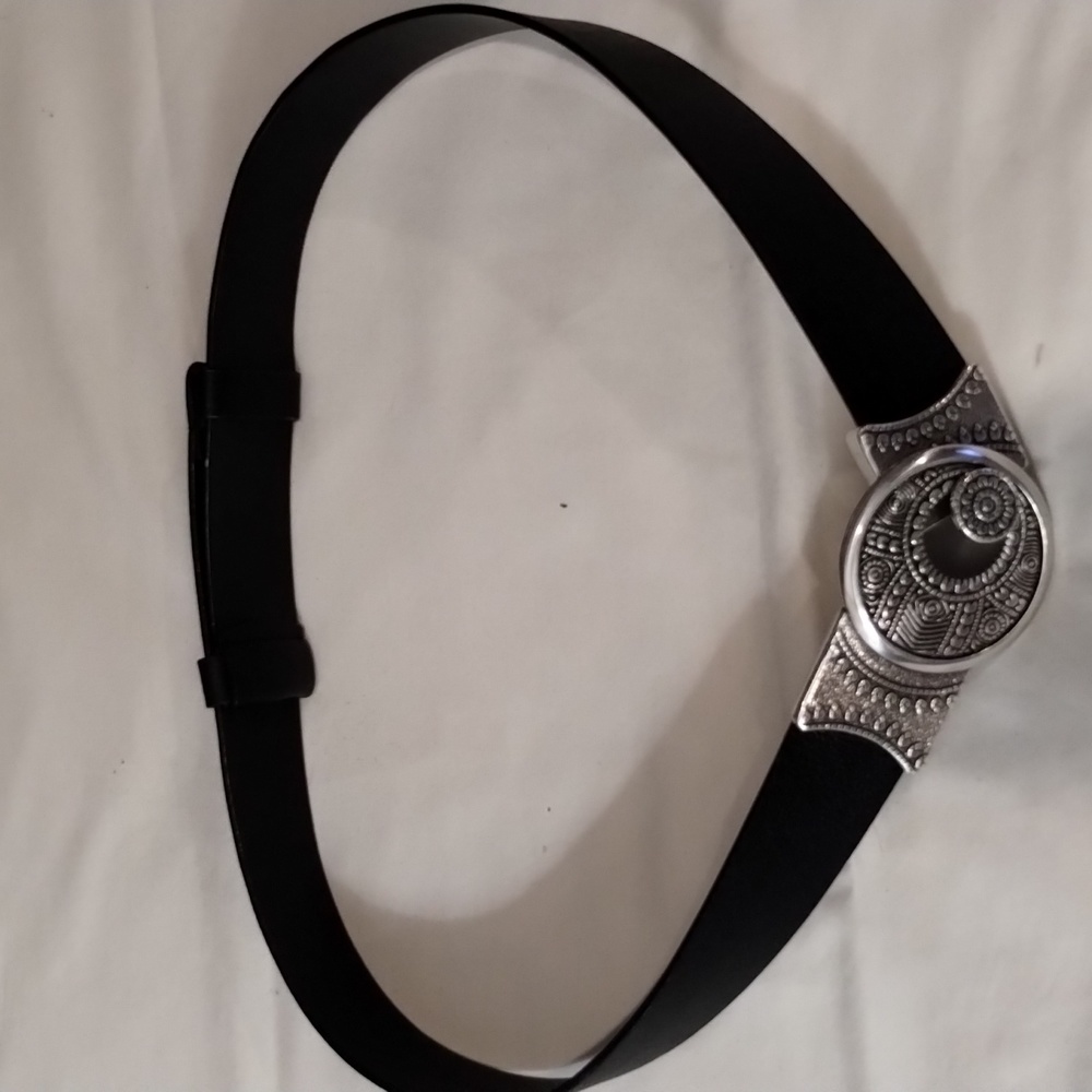 CHICO LEATHER BELT